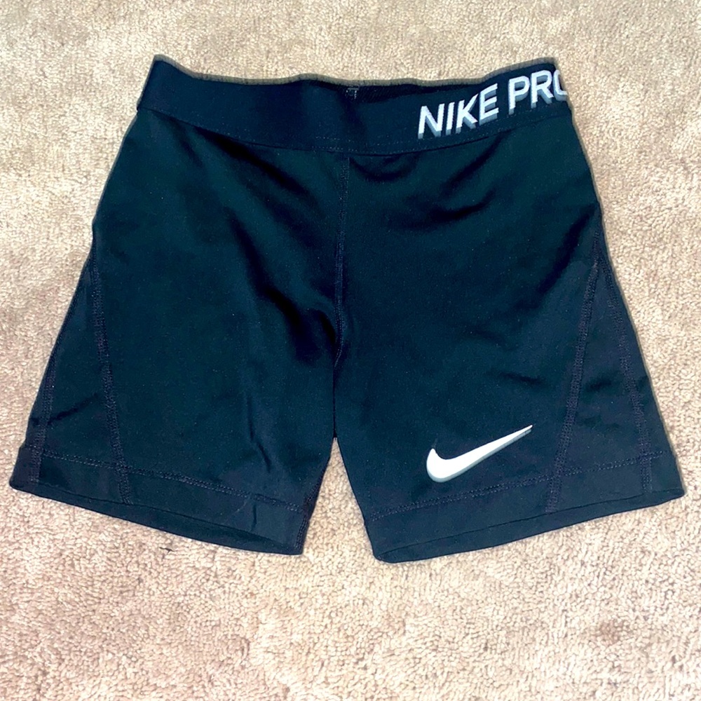 Black Nike Pros Size XS
